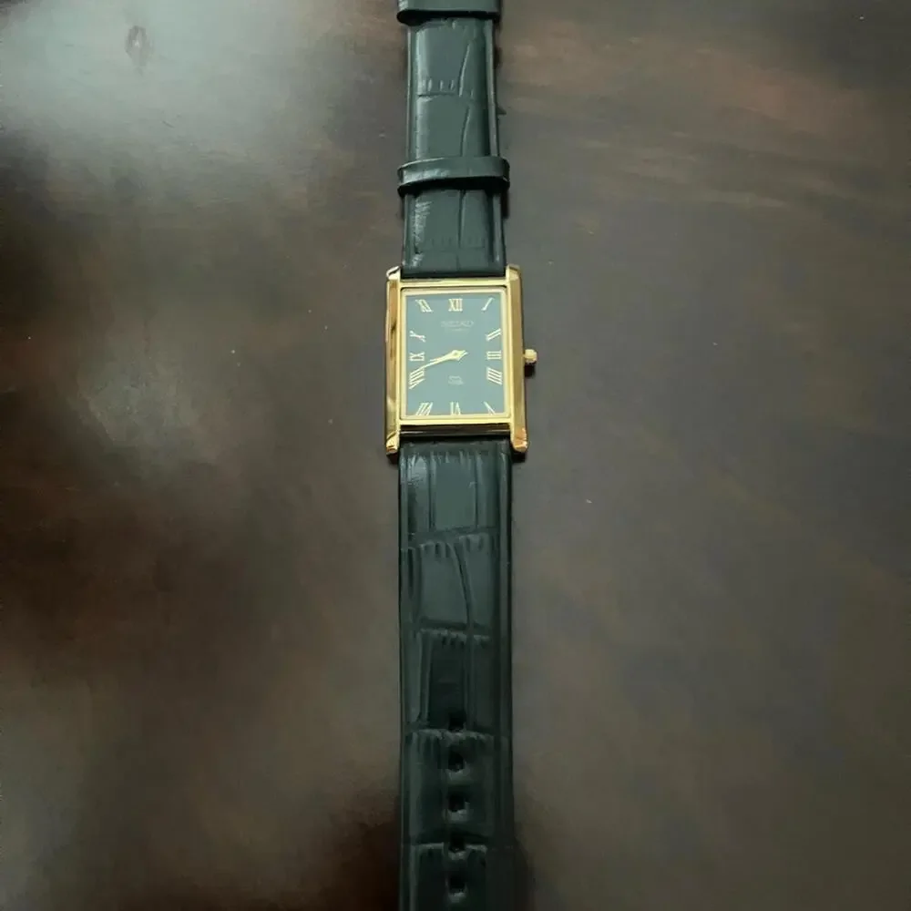 Seiko Gold and Black Men's 33mm Rare Vintage Mens Watch